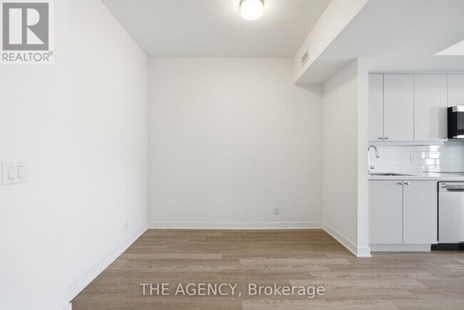 Building Photo - 51 Clarington Blvd