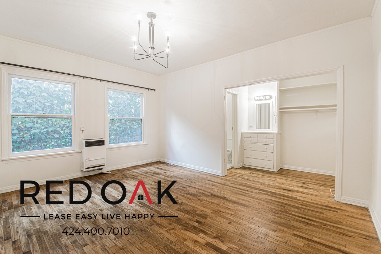 Foto principal - 836 Sanborn Ave