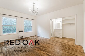 Building Photo - 836 Sanborn Ave