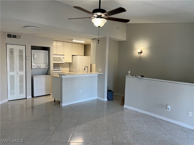 Building Photo - 153 Santa Clara Dr