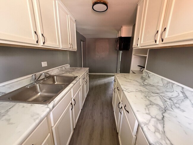 Foto del edificio - 3633 Bowdoin St