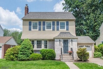 Building Photo - 146 Raab Ave