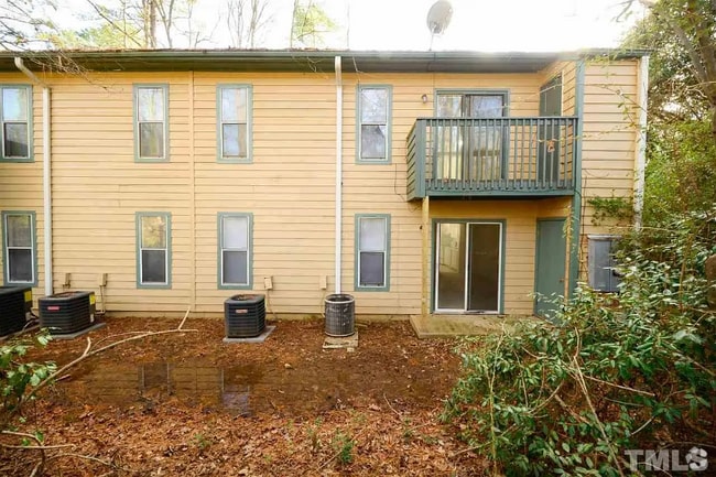 Building Photo - 303 Ashley Forest Rd