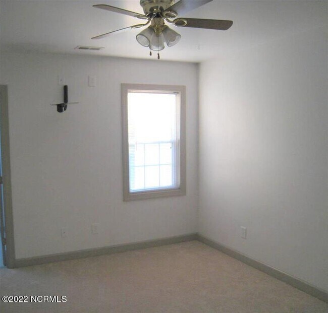 Foto del edificio - 137 Starling Rd