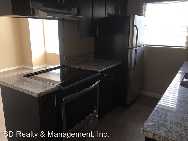 Building Photo - 2 br, 1.5 bath House - 8180 Vincetta Drive 8