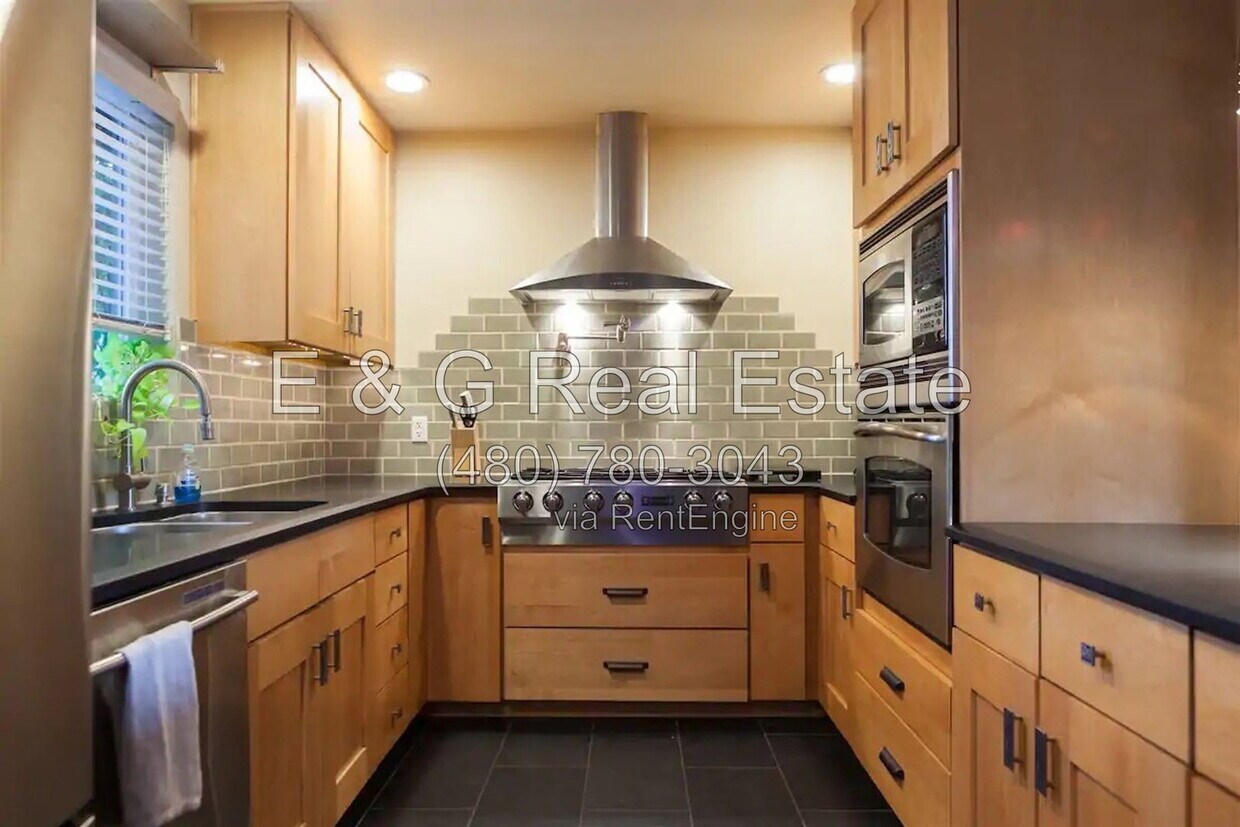 Photo - 6552 East 2nd Street