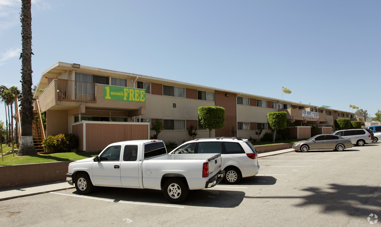 Primary Photo - Vermont Breeze Apartments
