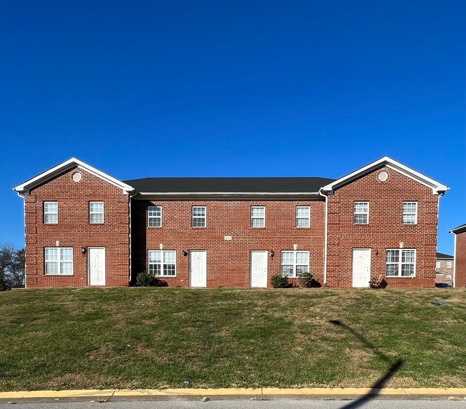 3880 Banyan Dr, Bowling Green, KY 42104 Townhome Rentals in Bowling