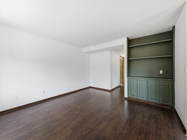Building Photo - 2701 Stover St