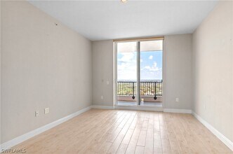 Building Photo - 23850 Via Italia Cir