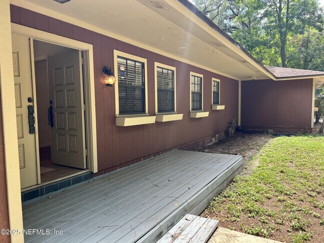 Building Photo - 2867 Scott Cir