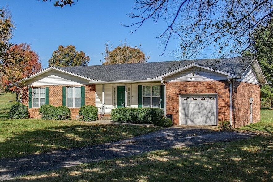 Foto principal - 4165 Hawkins Dr