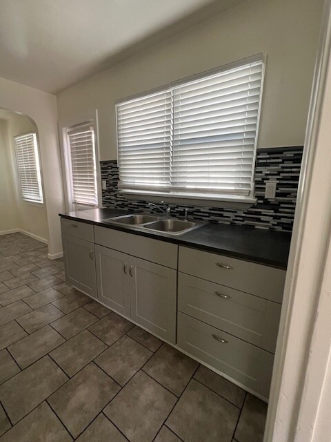 Foto del edificio - 1055 W 7th St