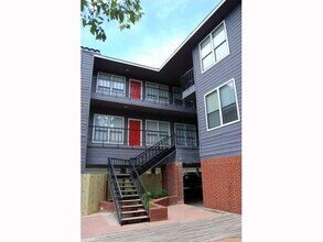 Building Photo - 2804 Rio Grande St