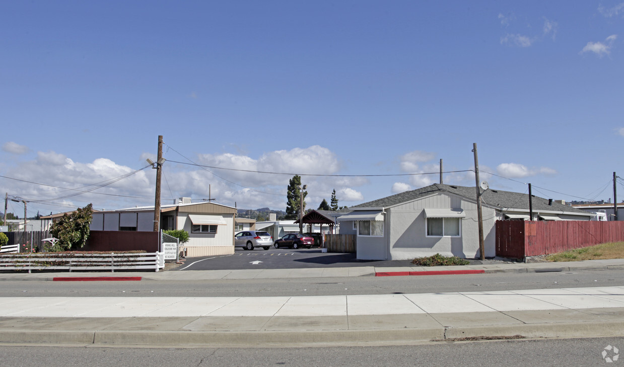 Primary Photo - Wishing Well Mobile Home Park