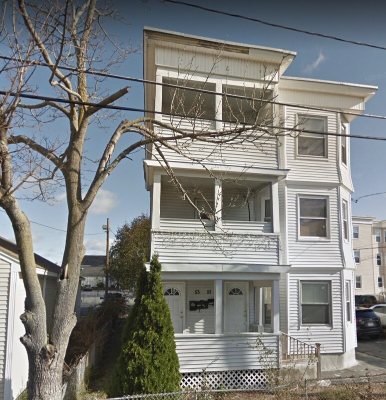 5353 French St Unit 3rd Flr, Methuen, MA 01844 Room for Rent in