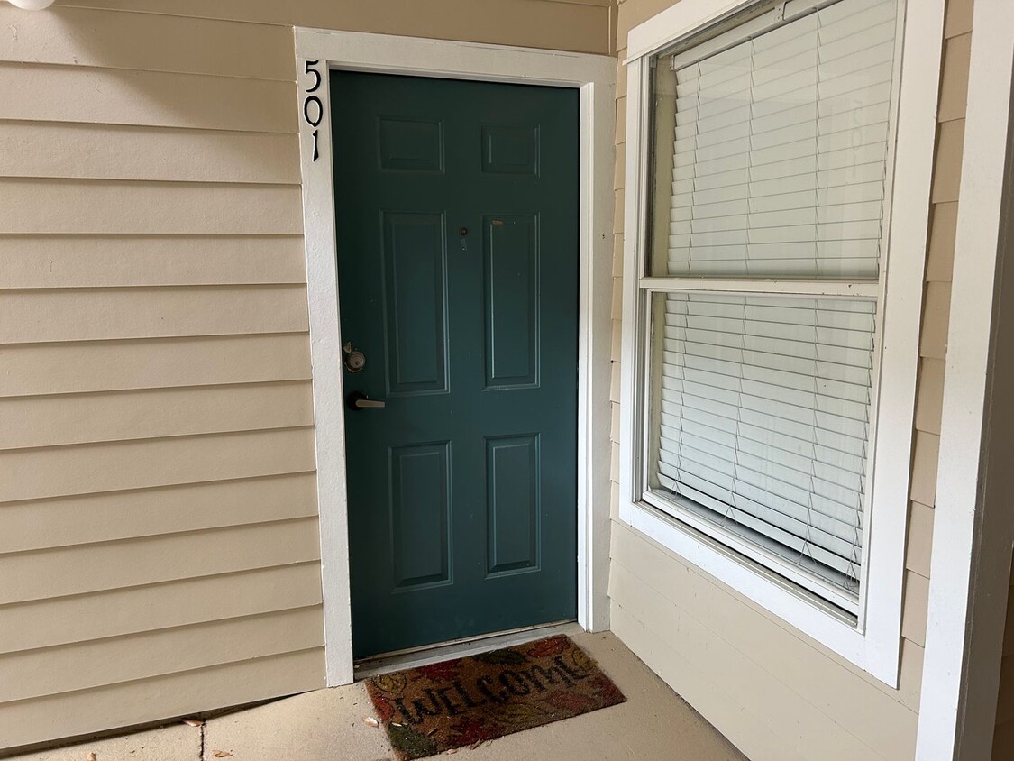 Primary Photo - Call Today To See!