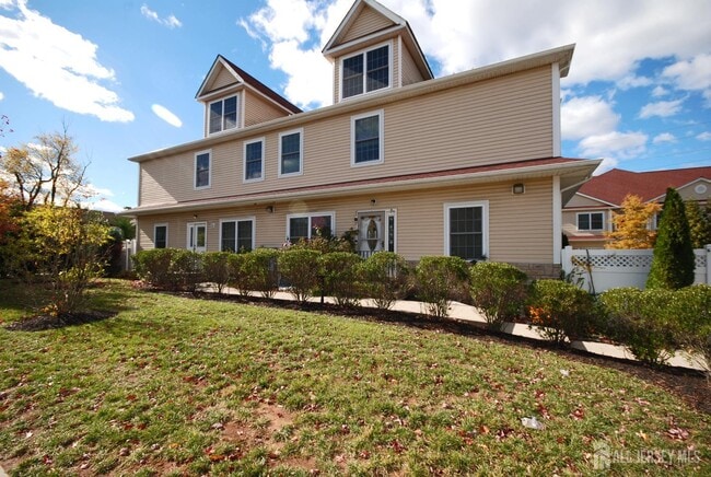 Building Photo - 32 Cinder Rd