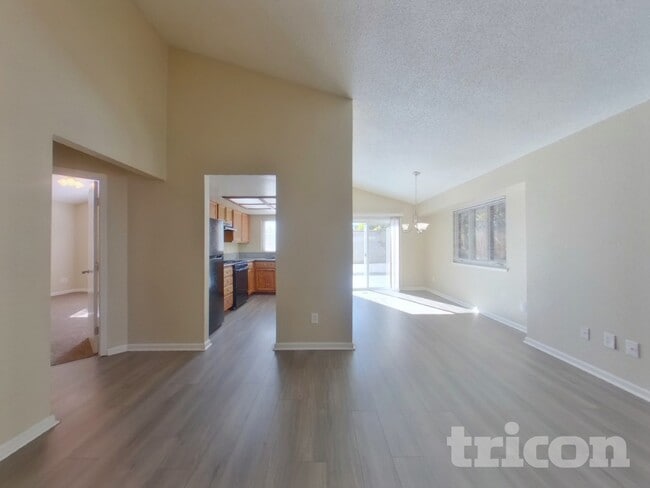 Foto del edificio - 5972 Royal Vista Way