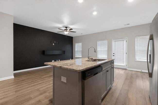 Building Photo - 7151 Chara Ln