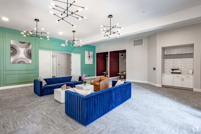 Club Room - Annex on the Square