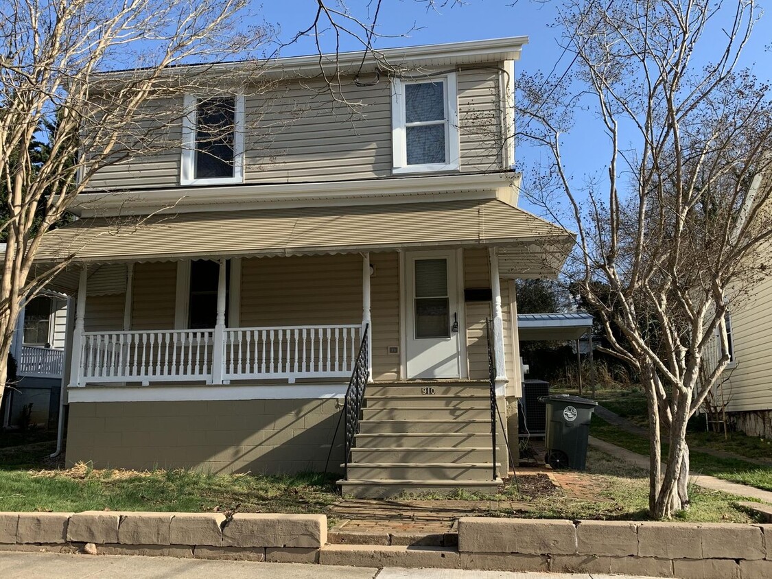 910 Brook St, Lynchburg, VA 24501 House Rental in Lynchburg, VA