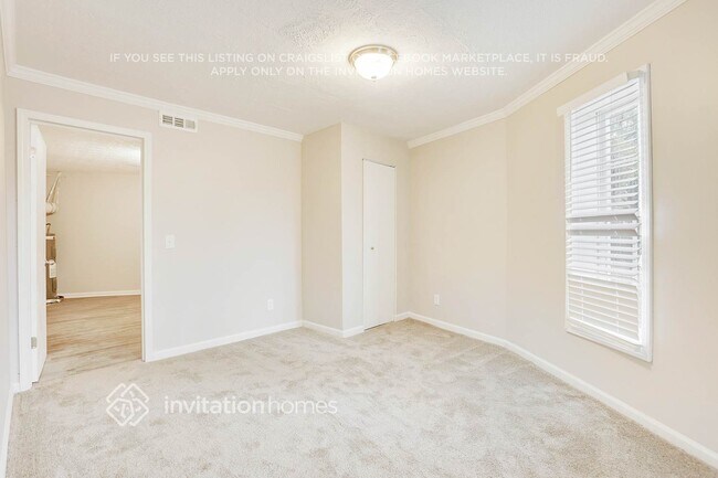 Foto del edificio - 194 Eagle Ct