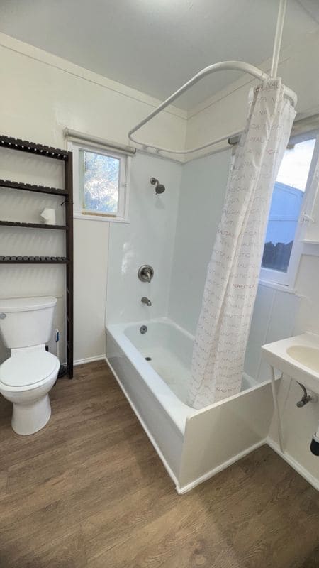 Foto del edificio - 1016 Brent Ave