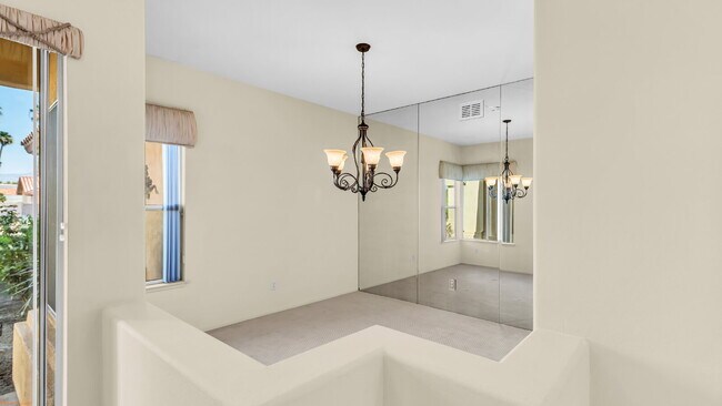 Foto del edificio - Spacious 3-Bedroom Retreat with 2.5 Baths in Palm Desert, Long-Term Rental (one year minimum)