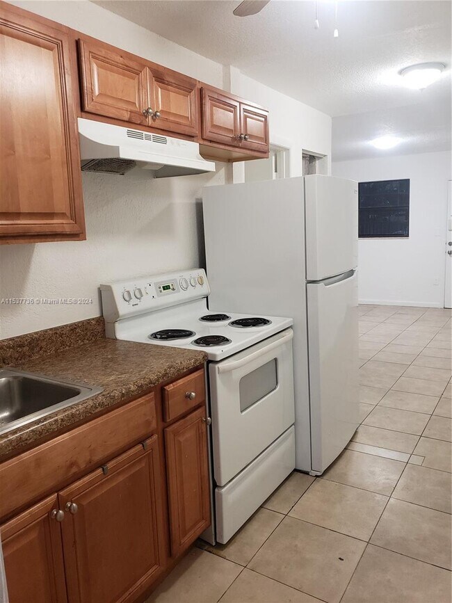 Foto del edificio - 2998 NW 30th St