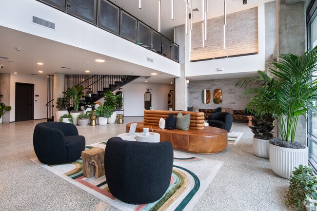 Lobby - Artizan