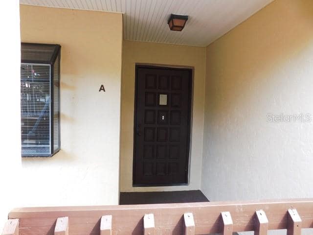 Building Photo - 375 3 Lakes Ln