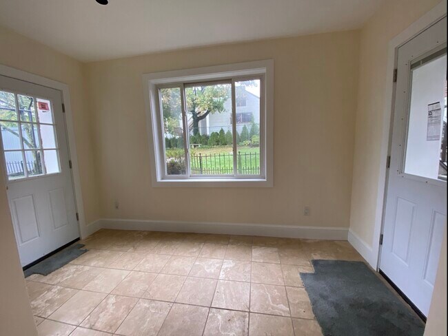 Foto del edificio - 56 Charles St