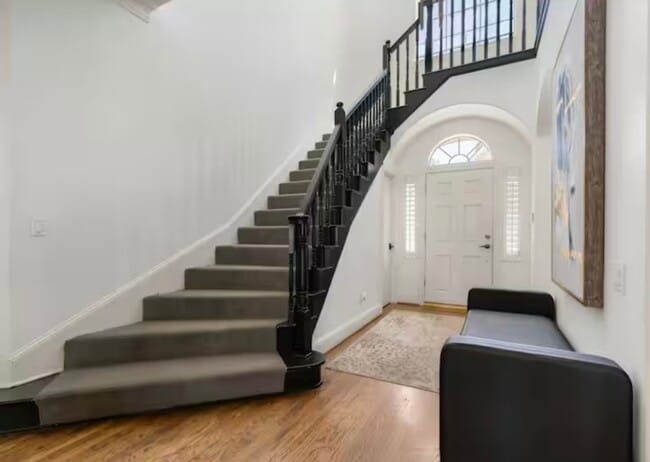 Foto del edificio - 2133 Bering Dr