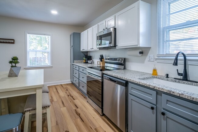 Photo - 3926 Brennan Dr House