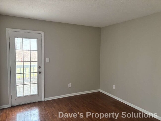 Building Photo - 617 Balfour Rd