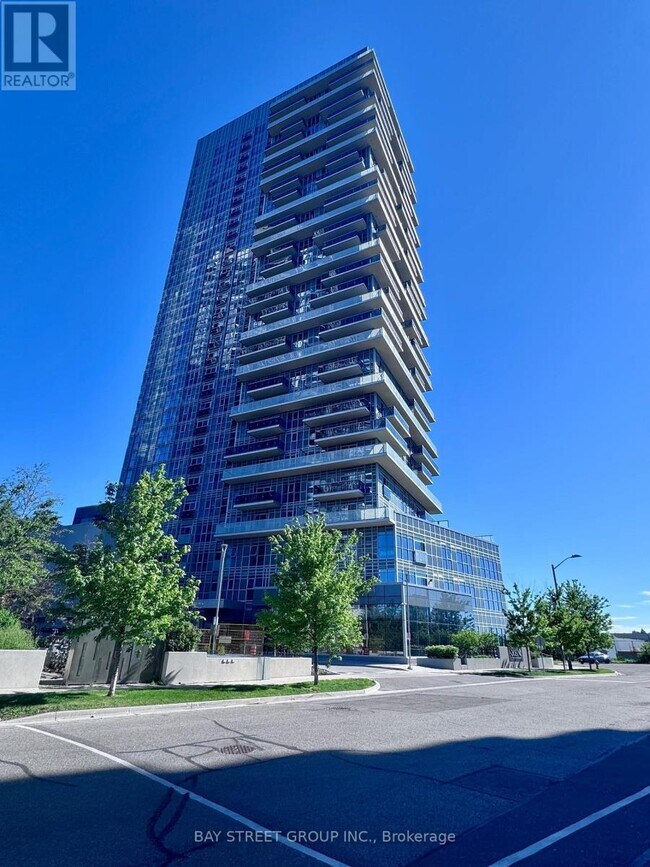 Building Photo - 225 Village Green Square