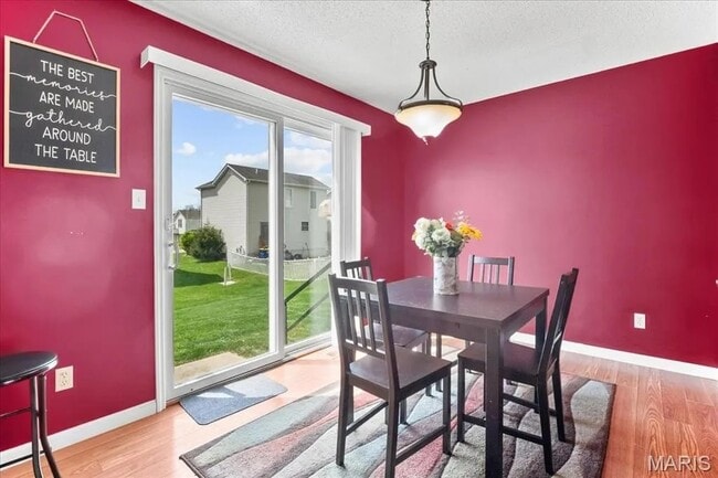 Building Photo - 1082 Chesterfield Dr