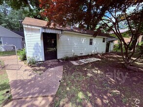 Building Photo - 504 Philwood Cove