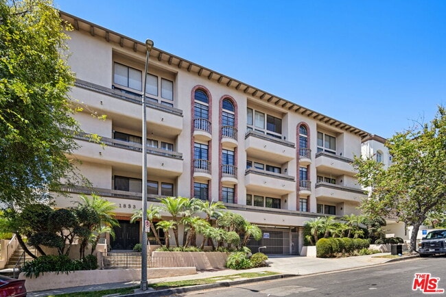 Foto del edificio - 1833 Fairburn Ave