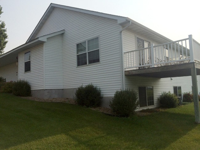 Building Photo - 408 Prairie Rd
