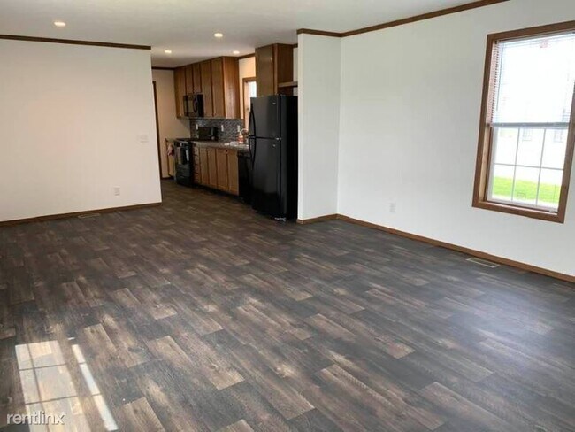 Building Photo - 3 br, 2 bath Mobile Home - 153 Powell Street