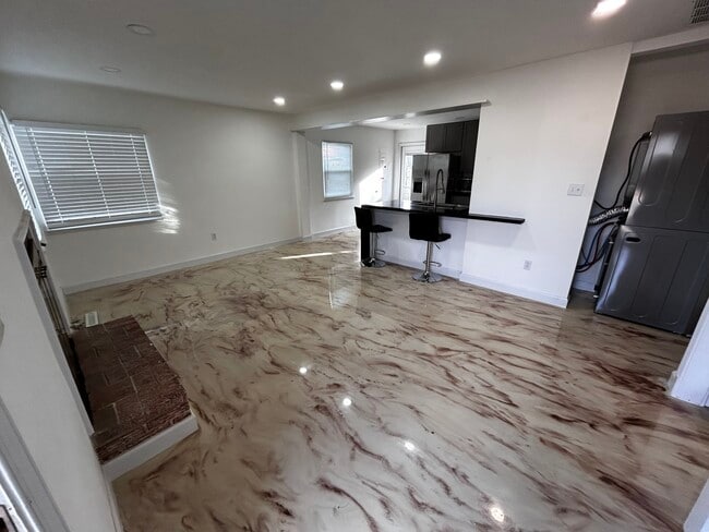 Foto del edificio - 6703 Cimarron St