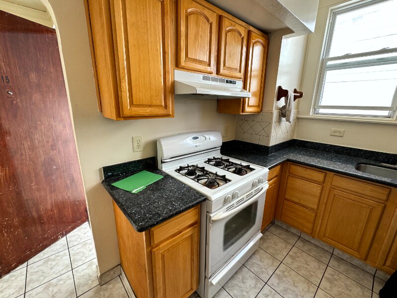 Foto principal - 715 Monterey Blvd
