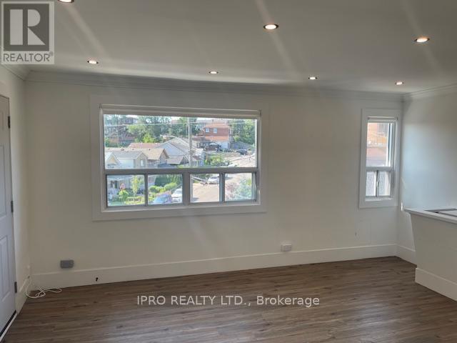 Photo principale - 75 Dunraven Dr