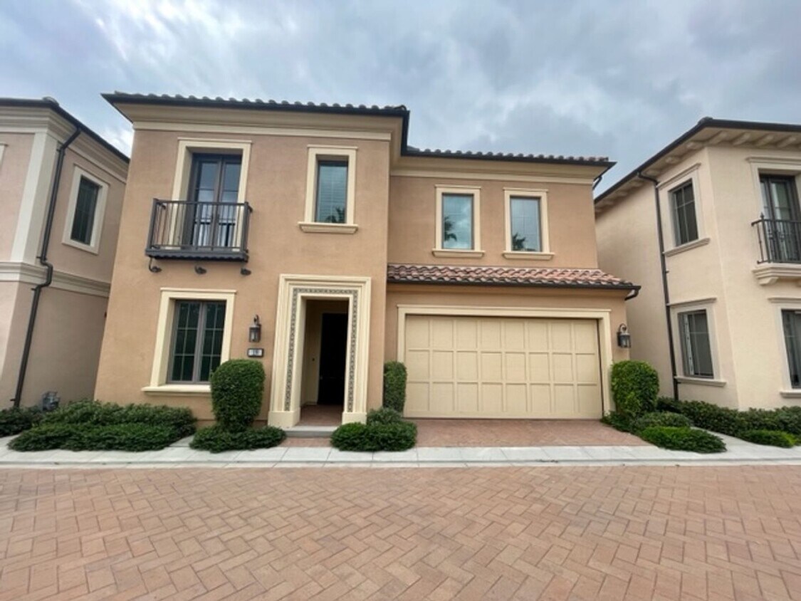 Foto principal - Newer home In Los Olivos