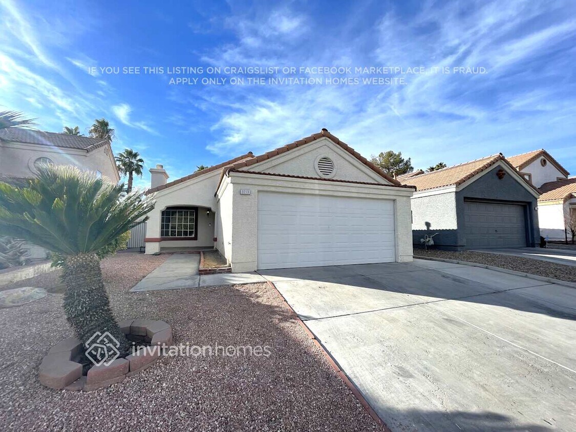 Primary Photo - 3213 Shoreheight St
