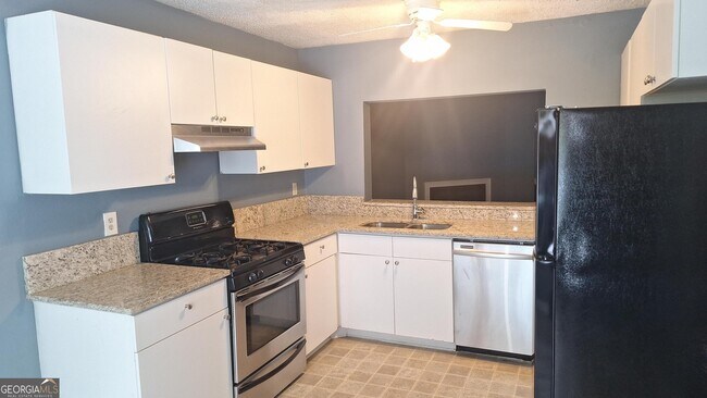 Building Photo - 1205 Oakplace Dr SW
