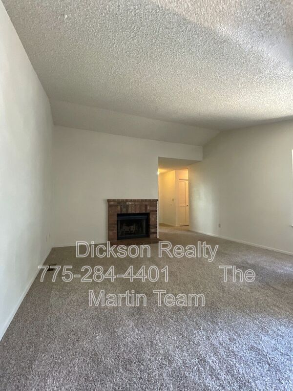 Building Photo - 1908 E Minaret Cir