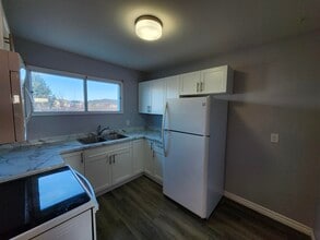 Building Photo - 513 Highmeadow Dr